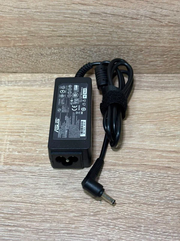 شاحن ASUS MSSMAR 19V 2.37A لأجهزة الكمبيوتر المحمولة - محول طاقة - شواحن حواسيب بالجملة Errayhany Grossiste المغرب